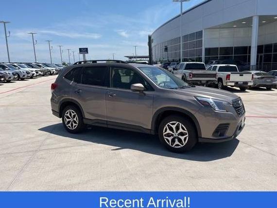 SUBARU FORESTER 2022 JF2SKAEC2NH505804 image