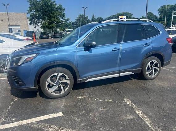 SUBARU FORESTER 2022 JF2SKARC1NH415831 image