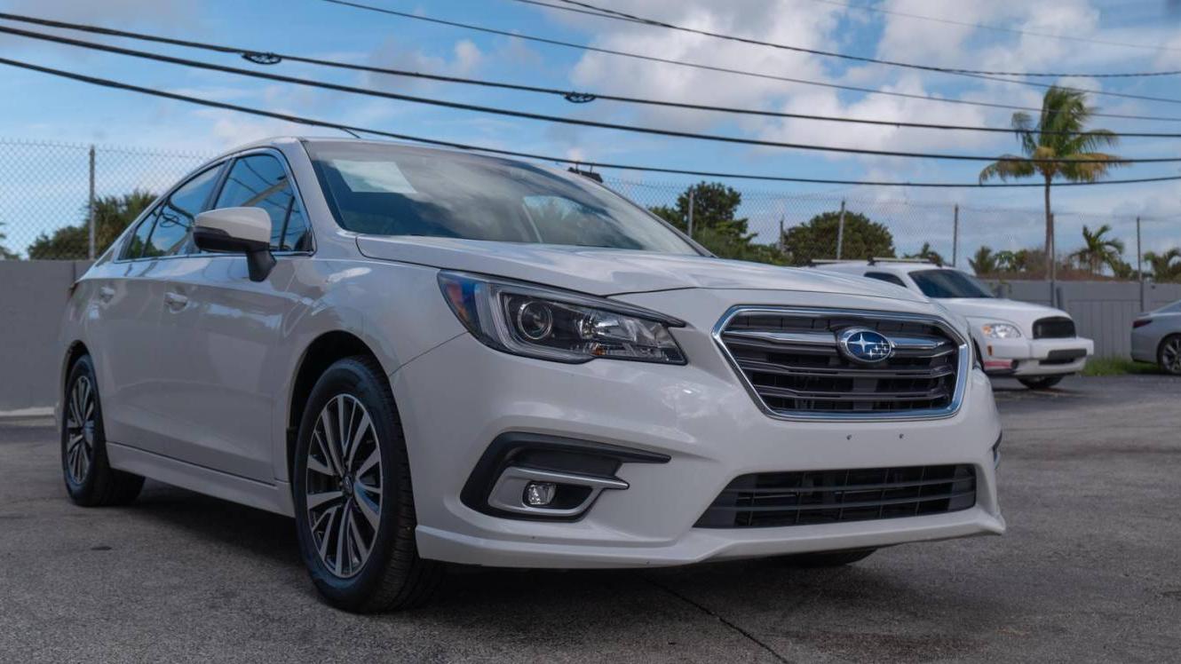 SUBARU LEGACY 2019 4S3BNAF65K3017020 image