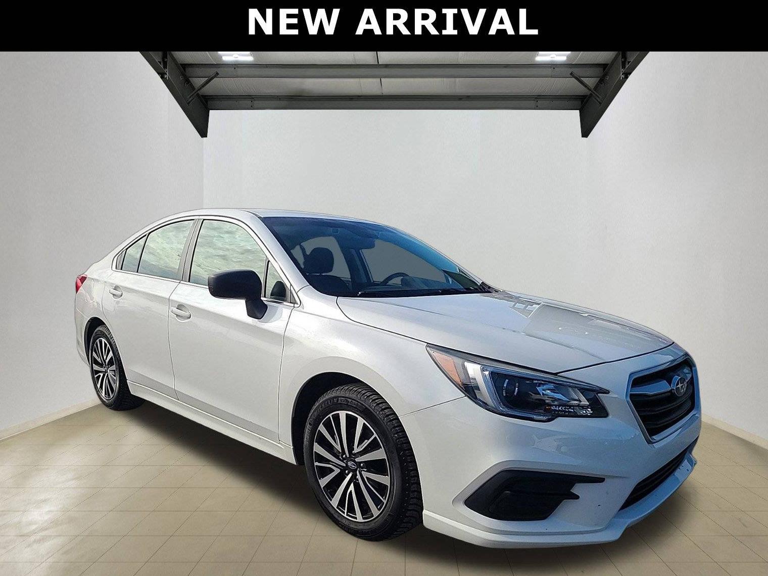 SUBARU LEGACY 2019 4S3BNAB68K3030267 image