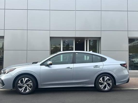 SUBARU LEGACY 2024 4S3BWAF67R3026695 image