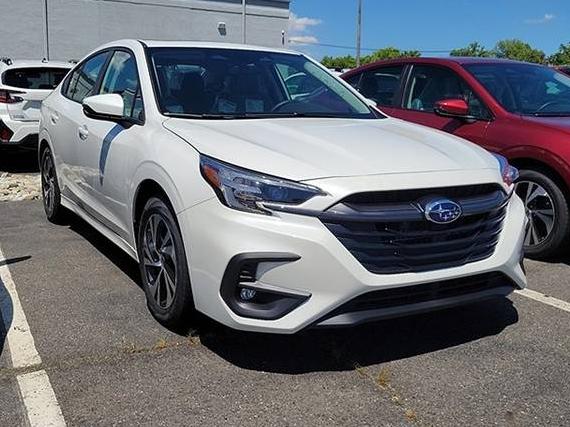 SUBARU LEGACY 2025 4S3BWAF67S3002886 image