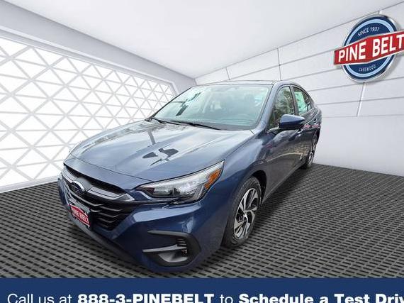 SUBARU LEGACY 2025 4S3BWAF63S3019815 image