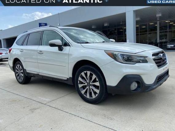 SUBARU OUTBACK 2018 4S4BSETC5J3243191 image