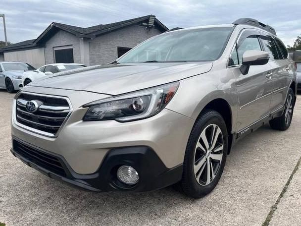 SUBARU OUTBACK 2018 4S4BSANC4J3317061 image