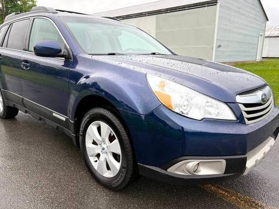 SUBARU OUTBACK 2011 4S4BRBKC9B3438305 image