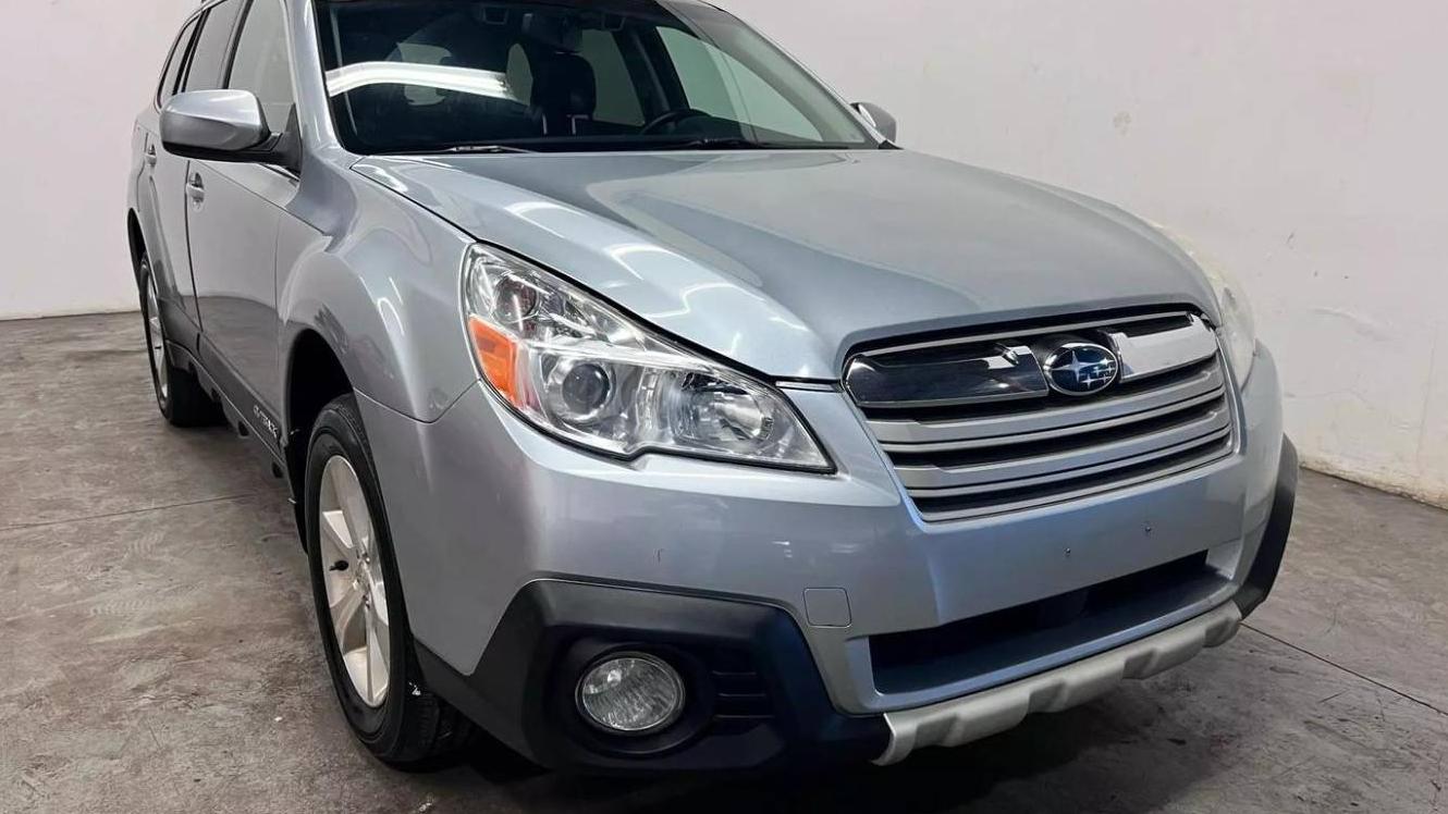 SUBARU OUTBACK 2014 4S4BRBNC0E3235237 image