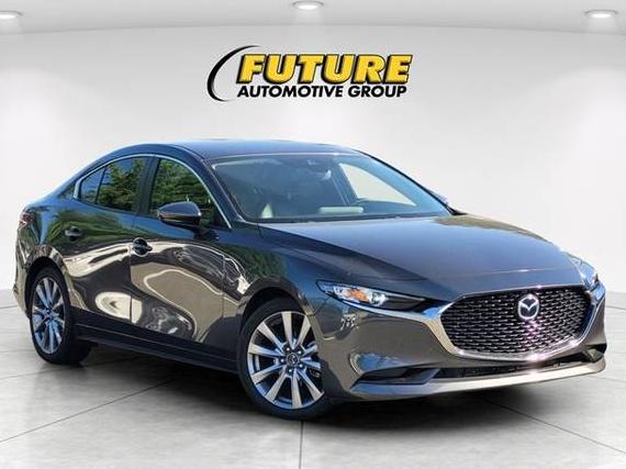 MAZDA MAZDA3 2019 3MZBPADL3KM106955 image
