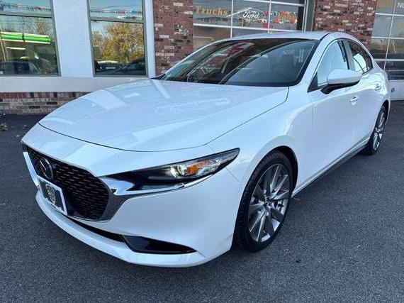 MAZDA MAZDA3 2019 3MZBPAALXKM105516 image MAZDA MAZDA3 2019 3MZBPAALXKM105516 image