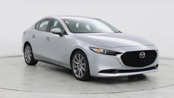 MAZDA MAZDA3 2019 JM1BPBDM1K1118620 image