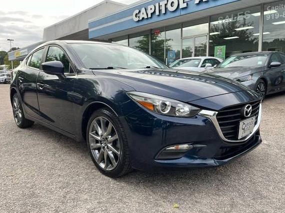 MAZDA MAZDA3 2018 3MZBN1V39JM212197 image
