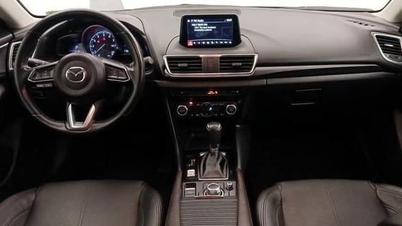 MAZDA MAZDA3 2018 3MZBN1W3XJM158780 image