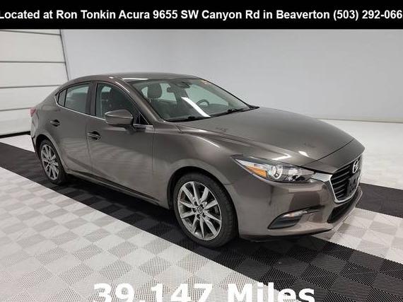 MAZDA MAZDA3 2018 3MZBN1V34JM166665 image
