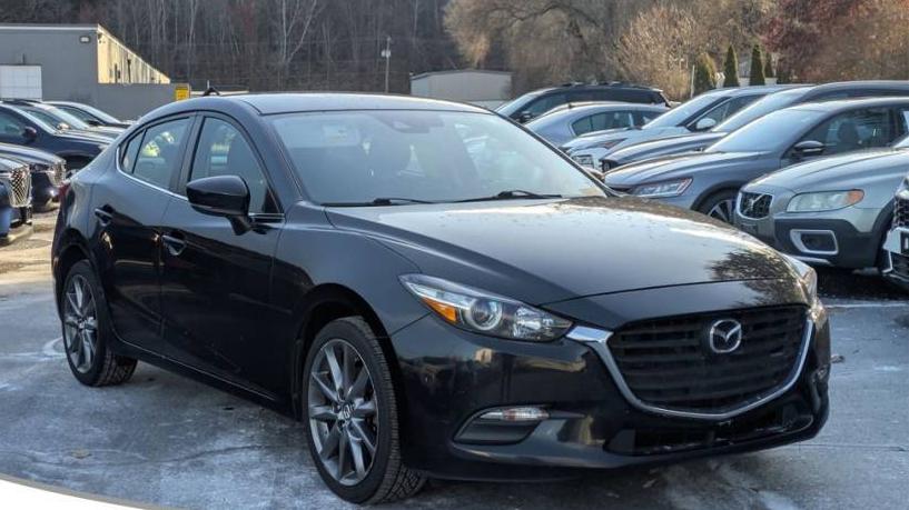 MAZDA MAZDA3 2018 3MZBN1V37JM265948 image