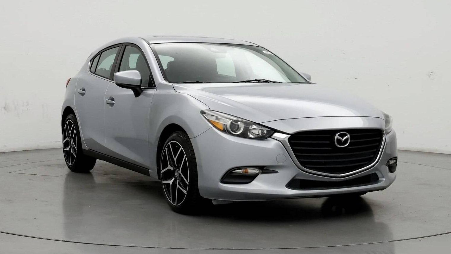 MAZDA MAZDA3 2018 3MZBN1L34JM247183 image