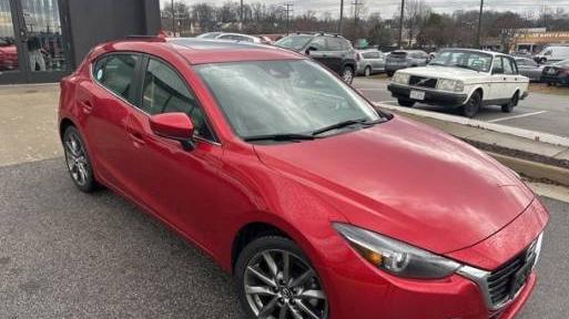 MAZDA MAZDA3 2018 3MZBN1M31JM239458 image