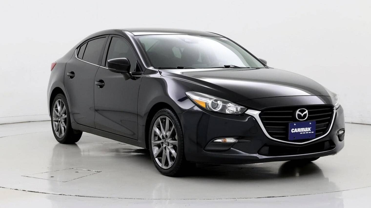 MAZDA MAZDA3 2018 3MZBN1U74JM262543 image