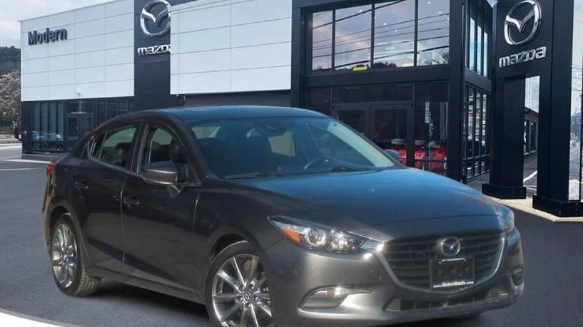 MAZDA MAZDA3 2018 3MZBN1V39JM196423 image