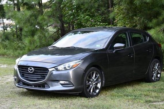 MAZDA MAZDA3 2018 3MZBN1L32JM228888 image