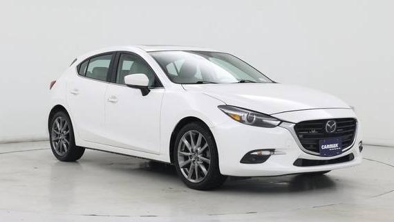 MAZDA MAZDA3 2018 3MZBN1M30JM165286 image