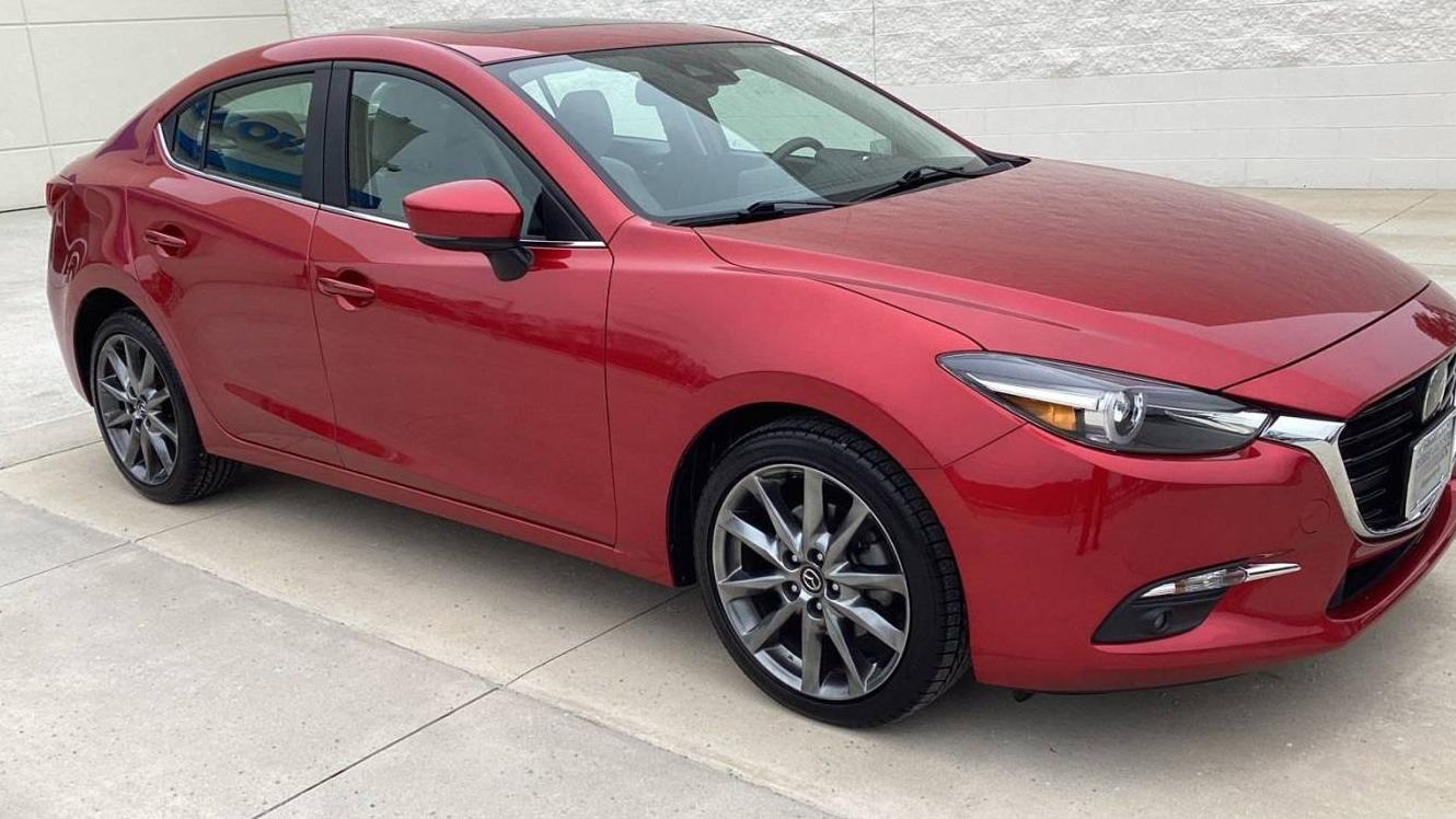 MAZDA MAZDA3 2018 3MZBN1W38JM189039 image