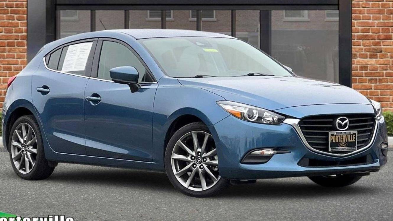 MAZDA MAZDA3 2018 3MZBN1L39JM271849 image