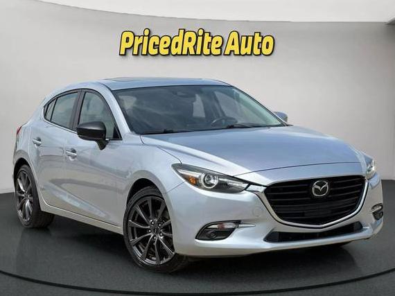 MAZDA MAZDA3 2018 3MZBN1M31JM164891 image