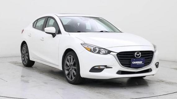MAZDA MAZDA3 2018 3MZBN1V33JM171596 image