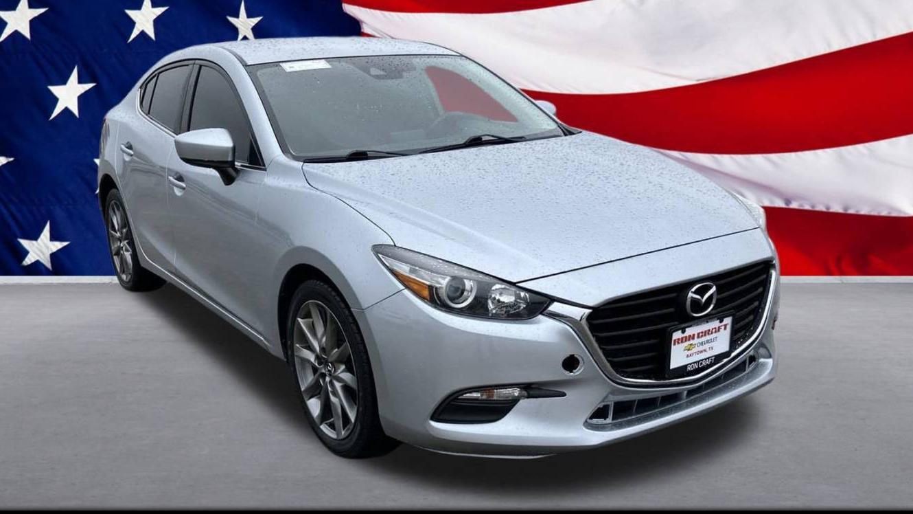 MAZDA MAZDA3 2018 3MZBN1V31JM247249 image