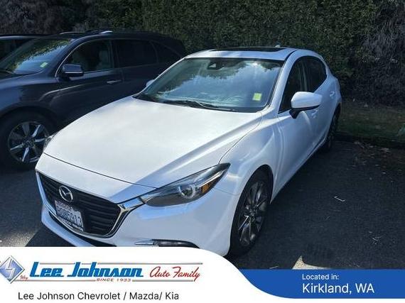 MAZDA MAZDA3 2018 3MZBN1M39JM272479 image