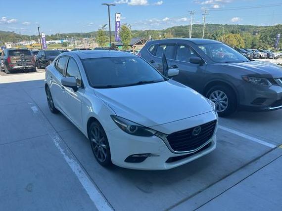 MAZDA MAZDA3 2018 3MZBN1W35JM213409 image MAZDA MAZDA3 2018 3MZBN1W35JM213409 image