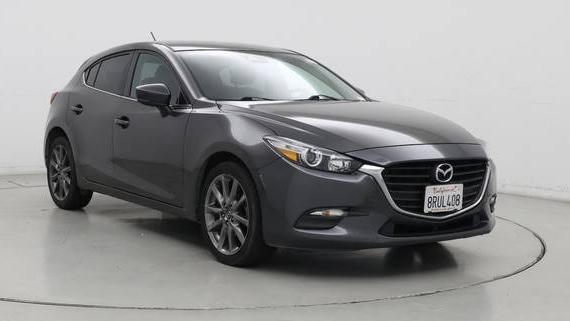 MAZDA MAZDA3 2018 3MZBN1L37JM273924 image MAZDA MAZDA3 2018 3MZBN1L37JM273924 image