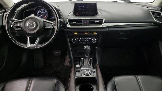 MAZDA MAZDA3 2018 3MZBN1V36JM198274 image MAZDA MAZDA3 2018 3MZBN1V36JM198274 image