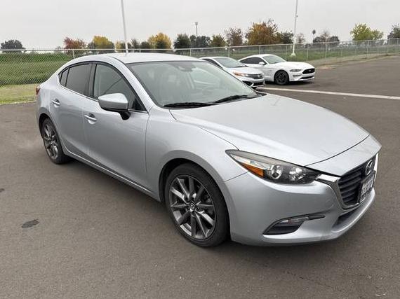 MAZDA MAZDA3 2018 3MZBN1V34JM200099 image MAZDA MAZDA3 2018 3MZBN1V34JM200099 image