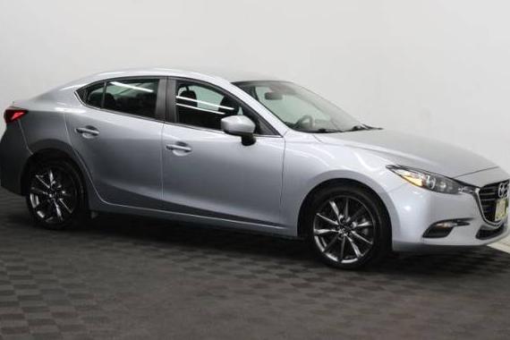 MAZDA MAZDA3 2018 3MZBN1V37JM198123 image MAZDA MAZDA3 2018 3MZBN1V37JM198123 image