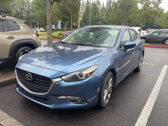 MAZDA MAZDA3 2018 3MZBN1M31JM173025 image