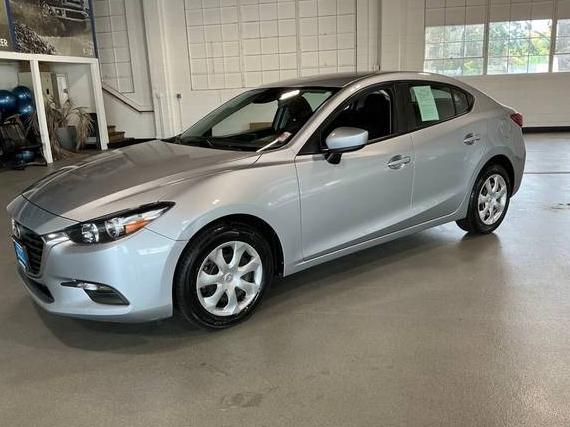 MAZDA MAZDA3 2018 3MZBN1U78JM171677 image