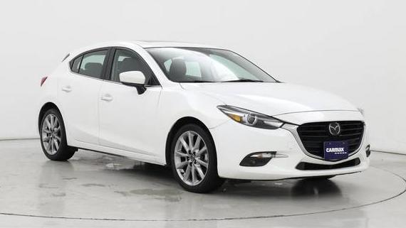 MAZDA MAZDA3 2018 3MZBN1M32JM235080 image