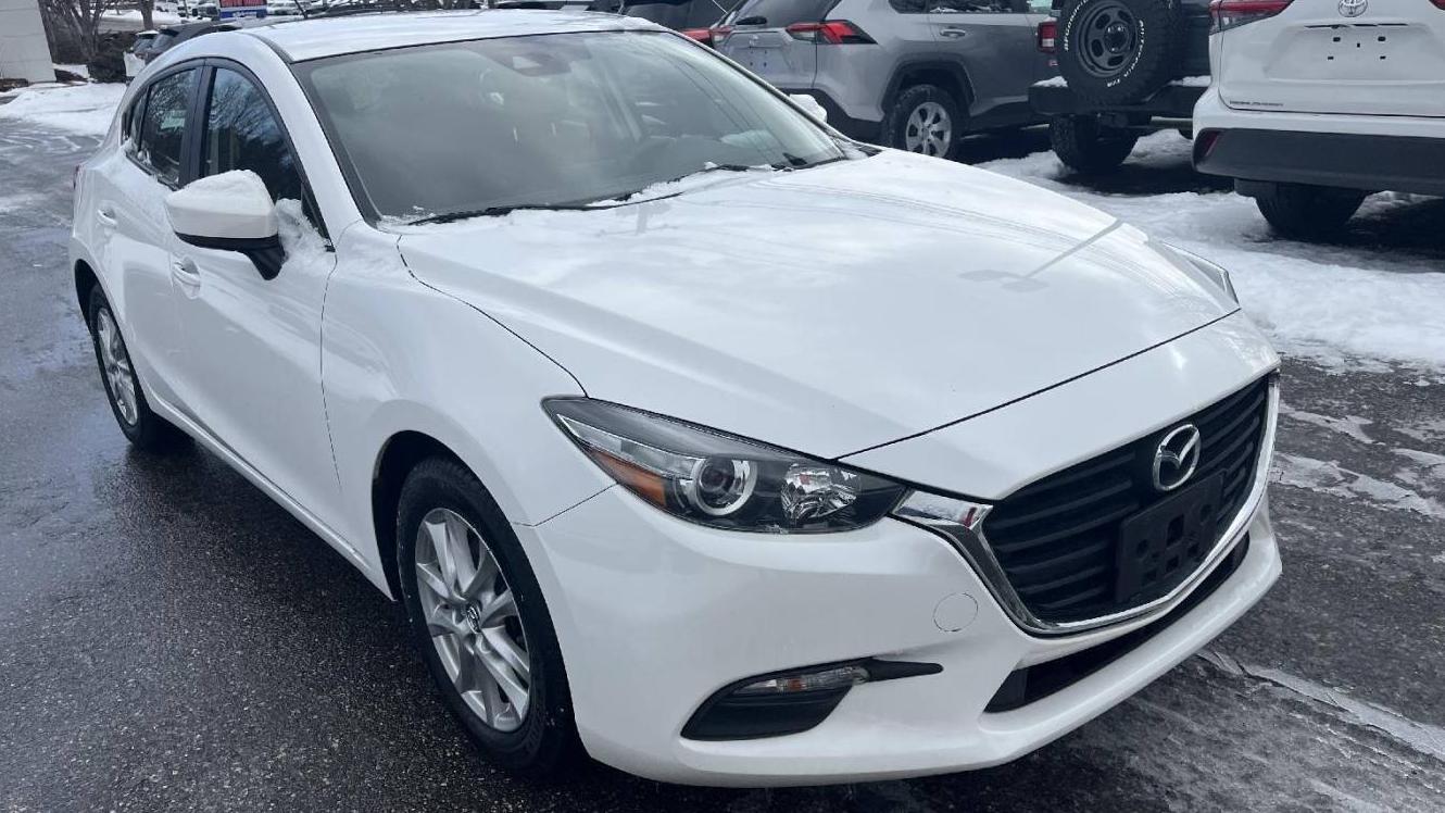 MAZDA MAZDA3 2018 3MZBN1K77JM211766 image