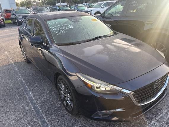 MAZDA MAZDA3 2018 3MZBN1W33JM159477 image