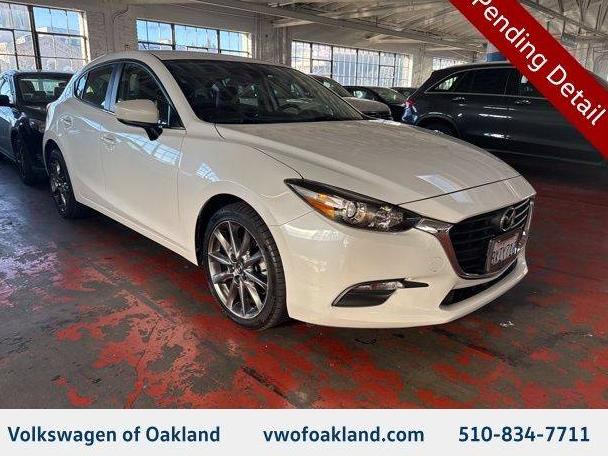 MAZDA MAZDA3 2018 3MZBN1L38JM205390 image