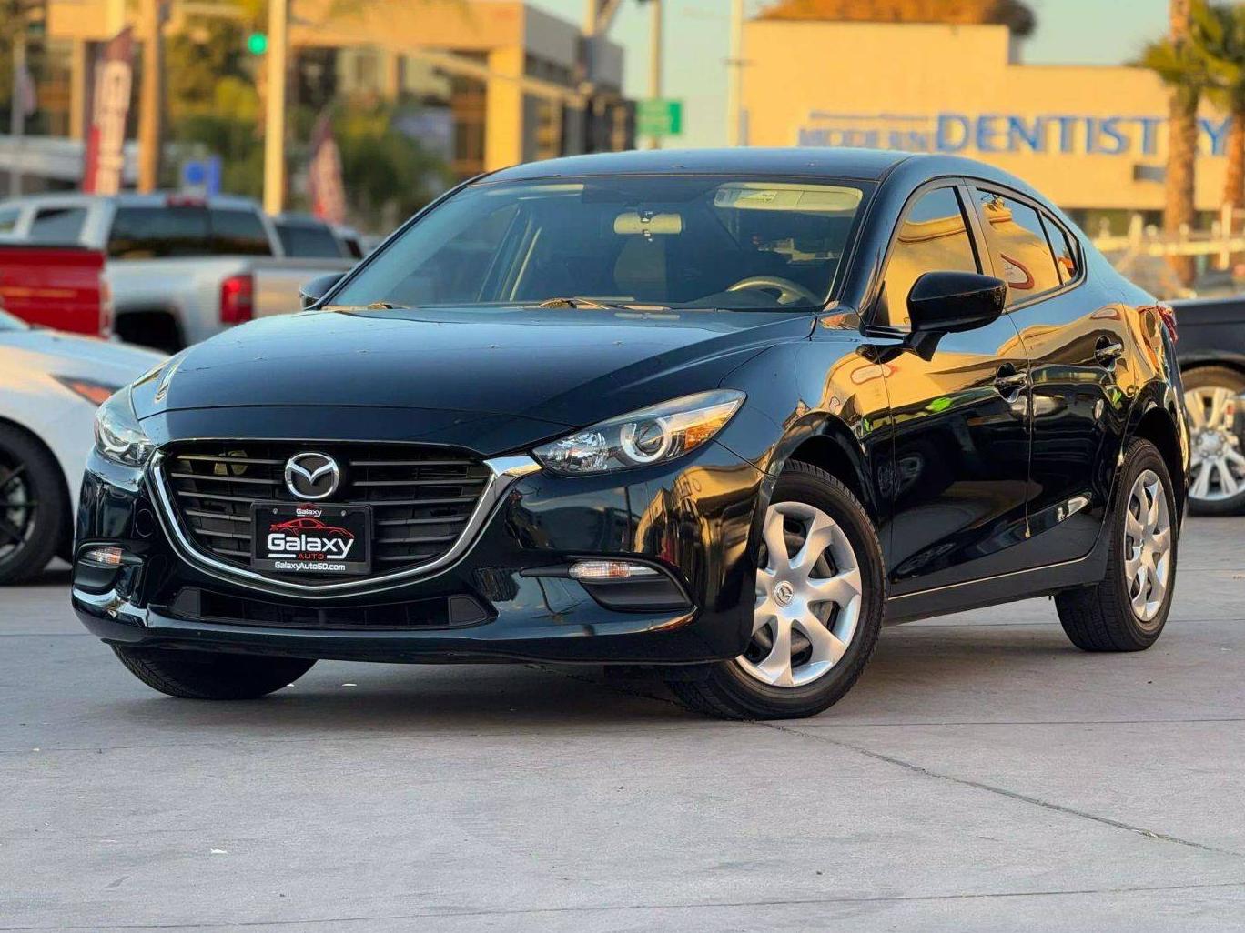 MAZDA MAZDA3 2017 3MZBN1U76HM112248 image