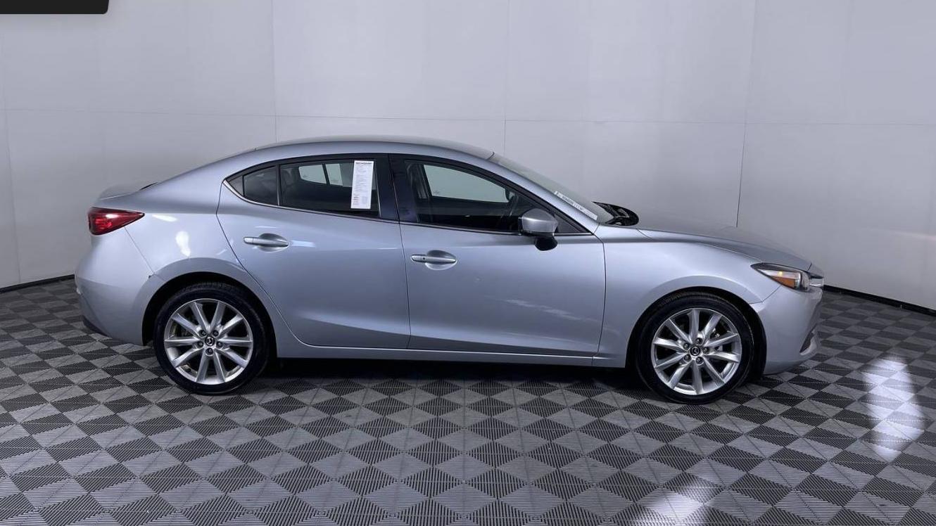 MAZDA MAZDA3 2017 JM1BN1V73H1103537 image