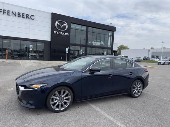 MAZDA MAZDA3 2022 3MZBPABL5NM318635 image MAZDA MAZDA3 2022 3MZBPABL5NM318635 image
