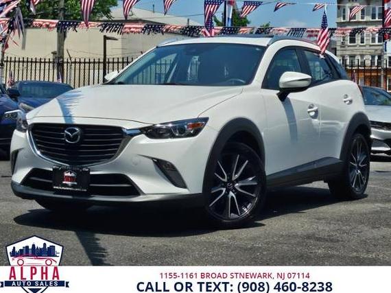 MAZDA CX-3 2018 JM1DKFC7XJ0311413 image