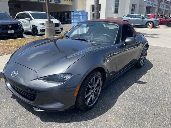 MAZDA MX-5 2018 JM1NDAD7XJ0200733 image