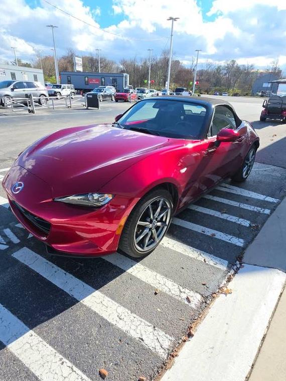 MAZDA MX-5 2022 JM1NDAD75N0505840 image MAZDA MX-5 2022 JM1NDAD75N0505840 image