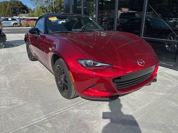 MAZDA MX-5 2025 JM1NDAB76S0651808 image MAZDA MX-5 2025 JM1NDAB76S0651808 image