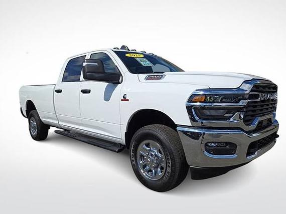 RAM 2500 2025 3C6UR5HL6SG567662 image RAM 2500 2025 3C6UR5HL6SG567662 image