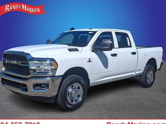 RAM 3500 2023 3C63R3CLXPG555304 image RAM 3500 2023 3C63R3CLXPG555304 image